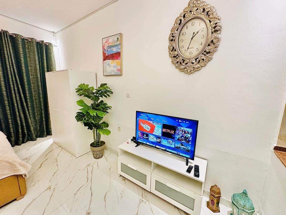 Diamond Crown - Studio Holiday Apartment In Dubai Marina Exterior photo